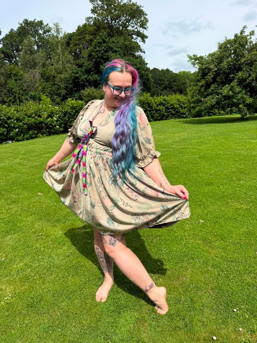 The Whimsical Dress - PDF Sewing Pattern A4/US LETTER/A0 (Do not buy if in EU)