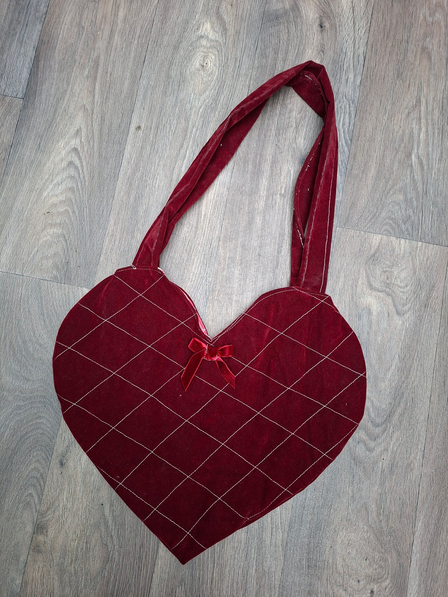 Red Heart Bag (SLIGHT SECONDS)