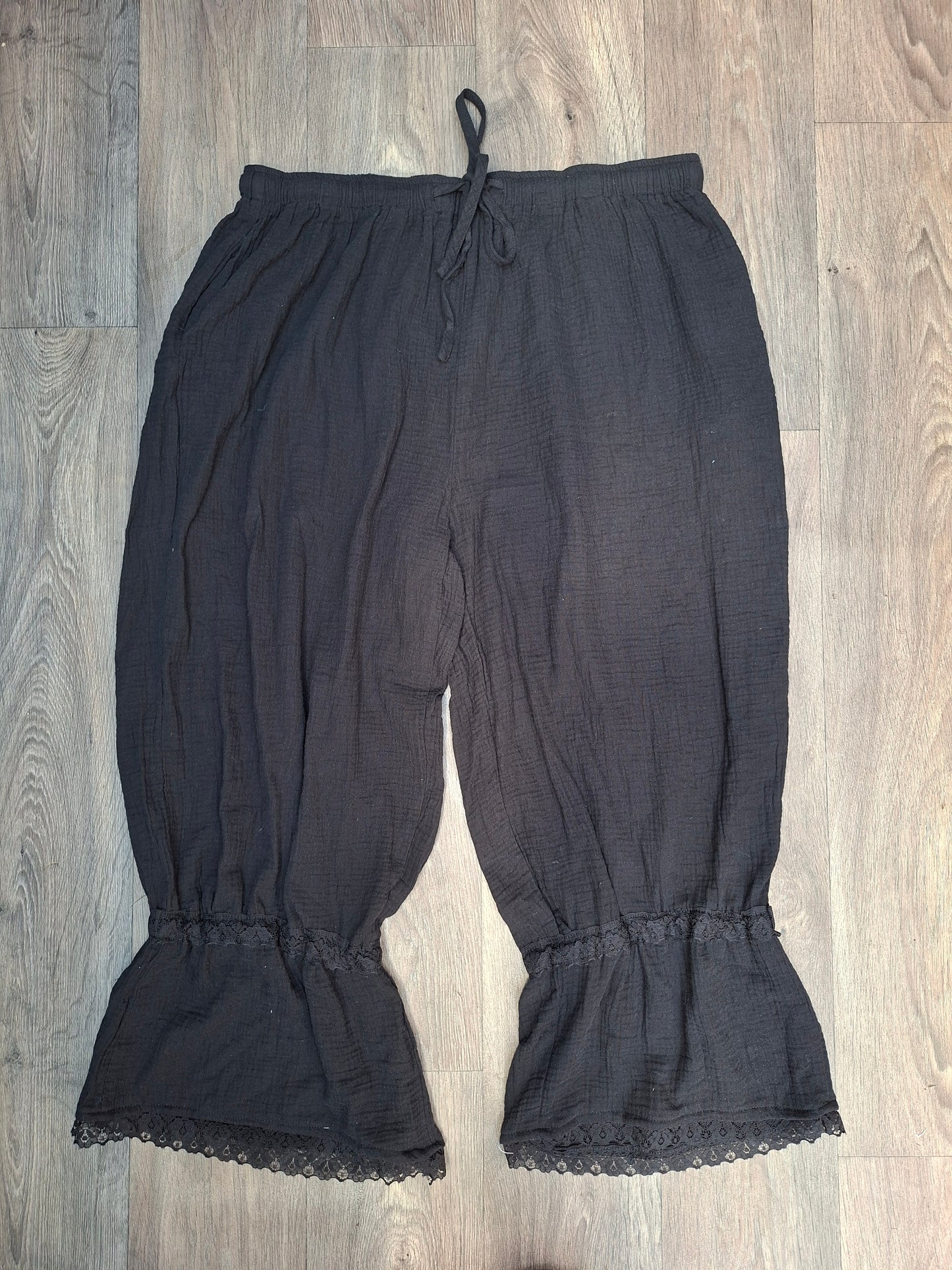 Plain Black Bloomers - Size 18-22