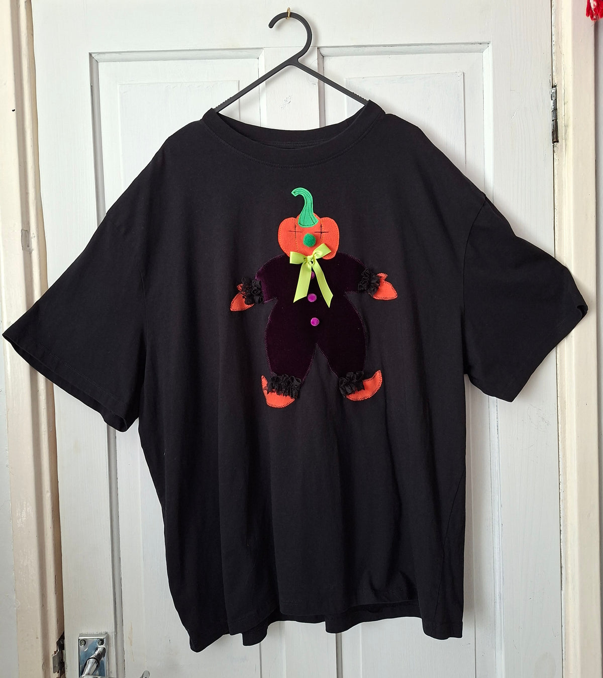 Pumpkin Clown Tee - Size 22/24